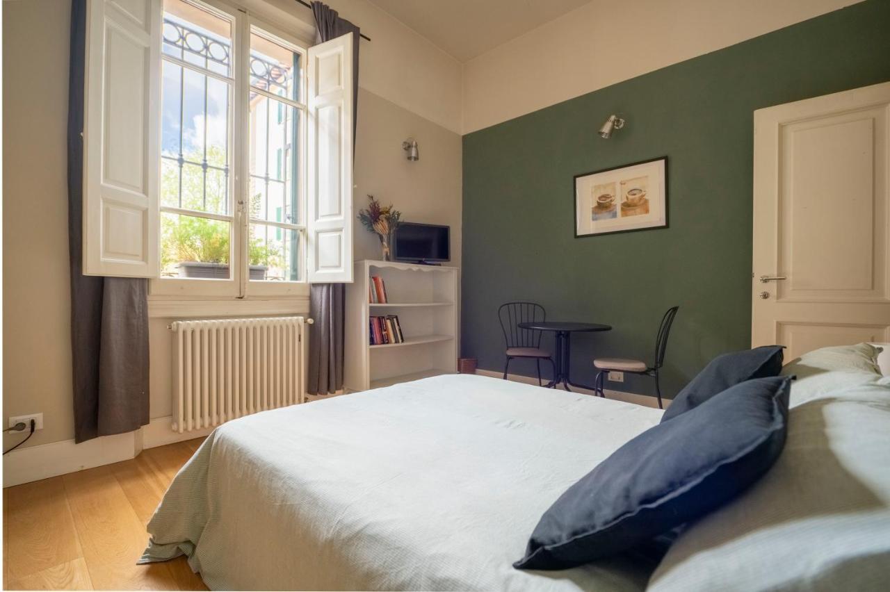 Boutique Apartment With Private Rooms And Garden Oasis Firenze Bagian luar foto