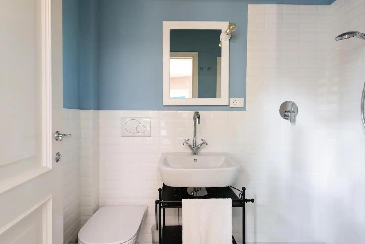 Boutique Apartment With Private Rooms And Garden Oasis Firenze Bagian luar foto